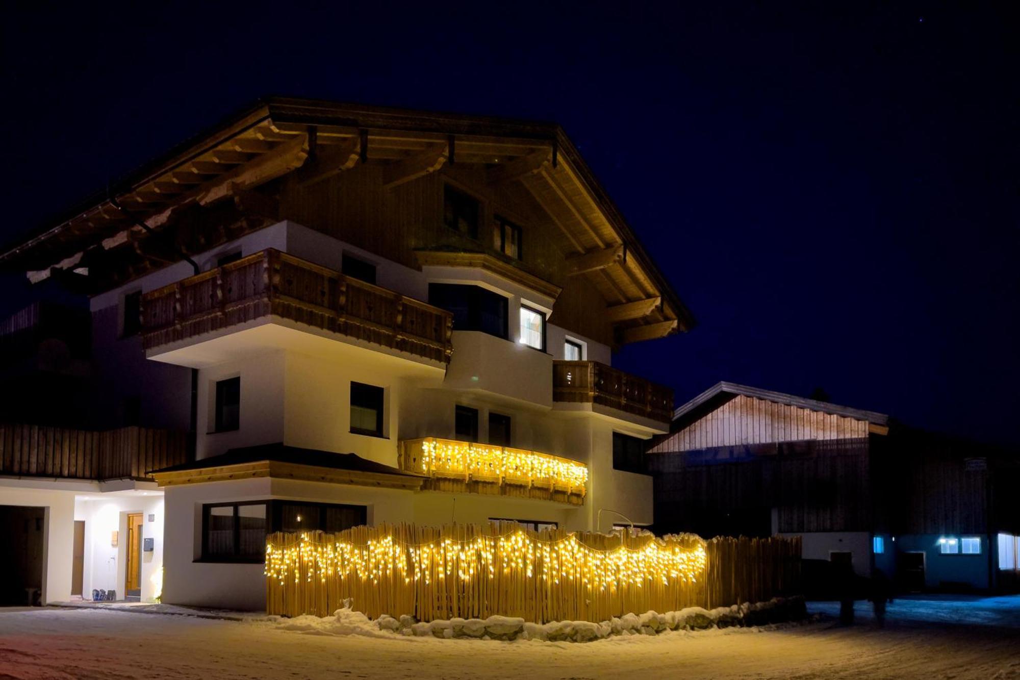 Ferienwohnung Am Bauernhof, Korbingerhof Rinn Exterior photo